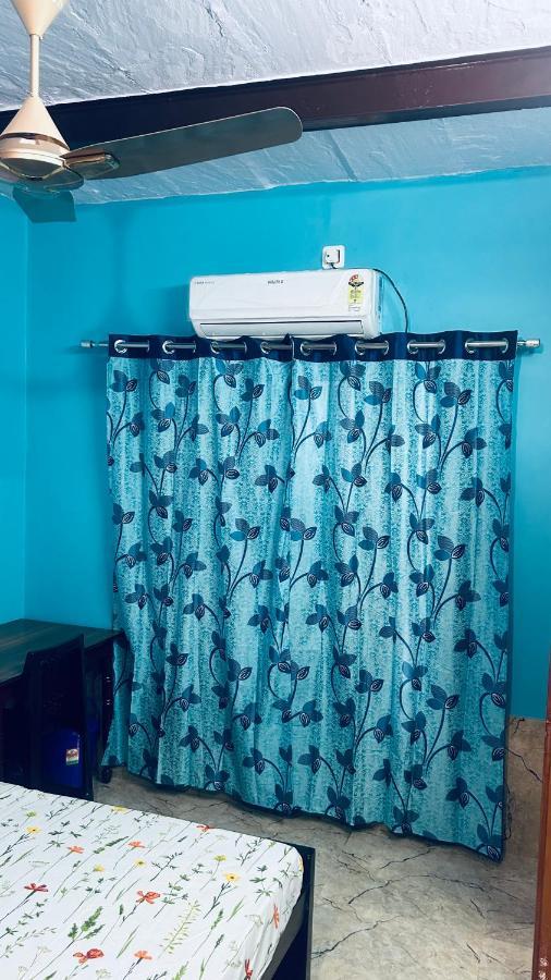 Tandon Lodge On The Ganga Ghat Homestay Варанаси Екстериор снимка
