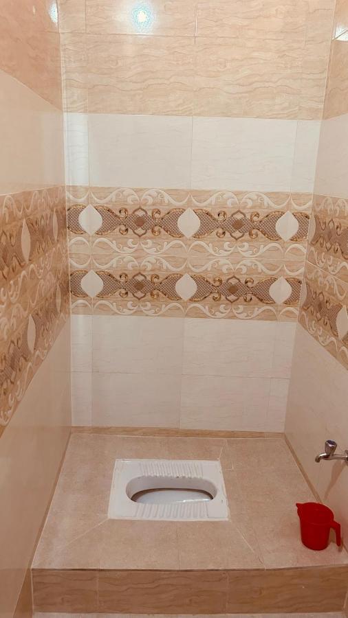 Tandon Lodge On The Ganga Ghat Homestay Варанаси Екстериор снимка