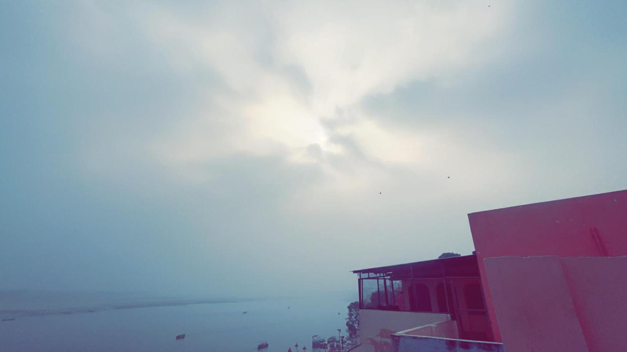 Tandon Lodge On The Ganga Ghat Homestay Варанаси Екстериор снимка